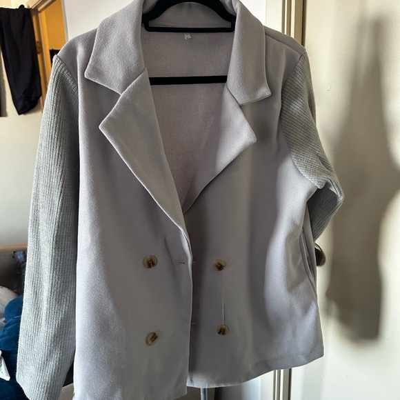 Jolie Blake | Grey Eva Sweater Blazer in Size L - Picture 2 of 4